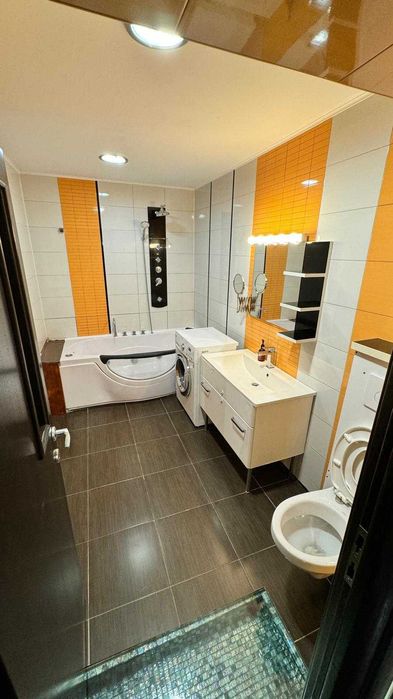 Inchiriez ap. 2 camere / 450 EUR– Confort Park (lângă Rin Grand Hotel)