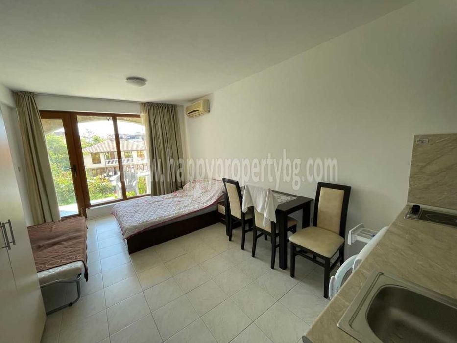 Продава се Едностаен апартамент в Свети Влас - 40 кв.м за 1300 €/кв.м - Снимка #2