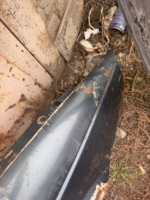 Крыло пассат б 3