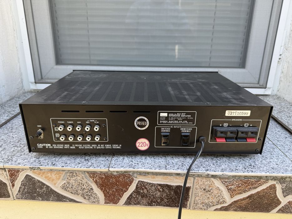 Sansui AU-217 - Винтидж японски Hi-Fi стерео усилвател
