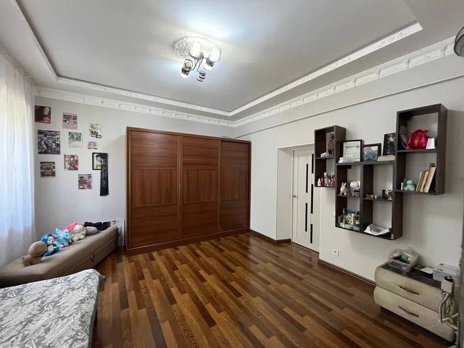 Срочна Учаска сотилади Уста Ширинда