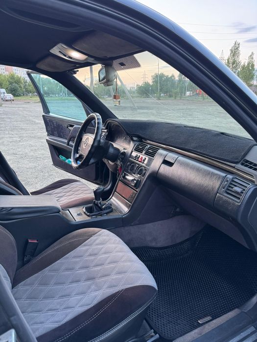 Продам мерседес w210