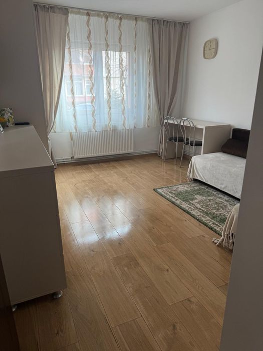 Închiriere garsoniera