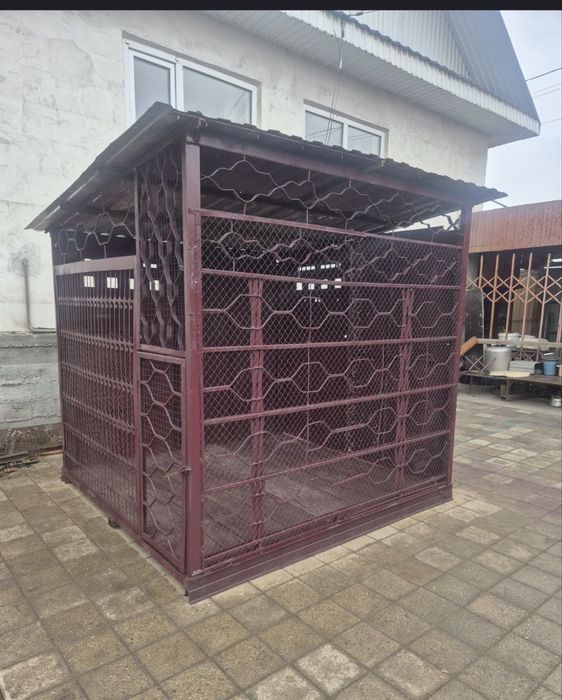 Продам вольер в хорошем состояний