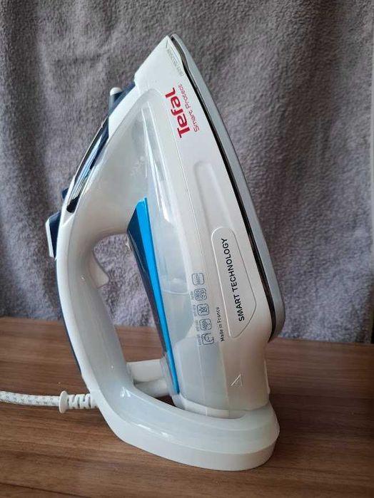 Парна ютия Tefal Smart Protect FV4970