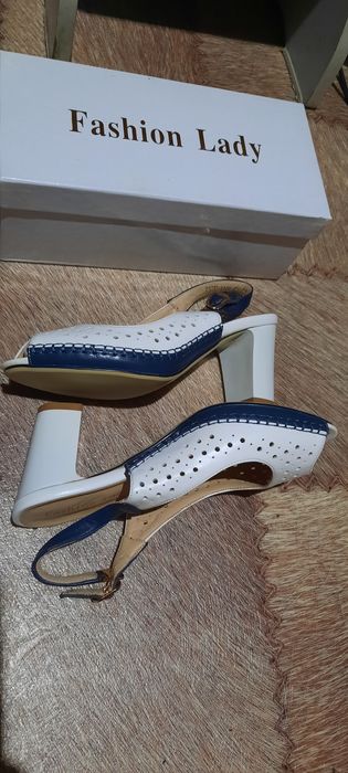 Басоножки , размер 35 .