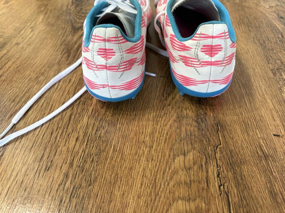 Футболни обувки Adidas за момче 37 и 1/2