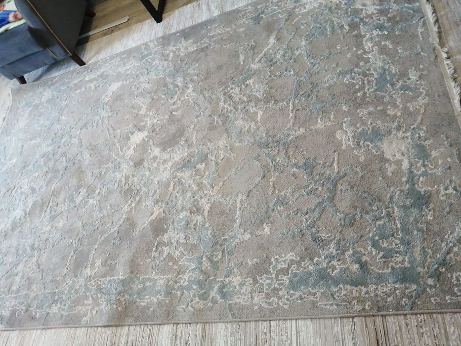 Продается ковер 2*3