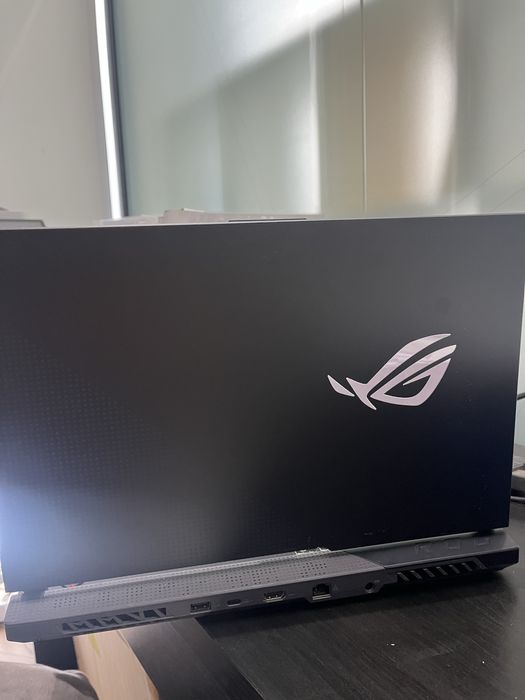 Asus rog strixg16