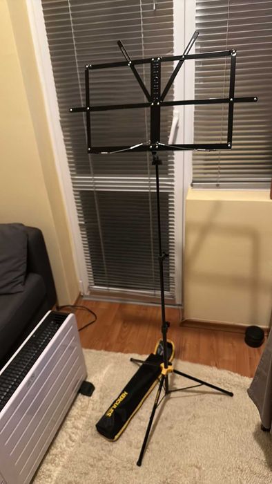 Стойка за партитури Hercules 3-Section сгъваем + чанта като нова