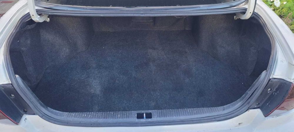 Продам mazda Millenia