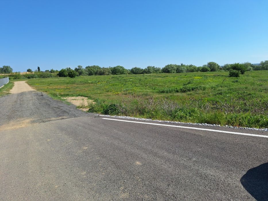 Teren intravilan industrial 8.717 mp cu front la centura noua