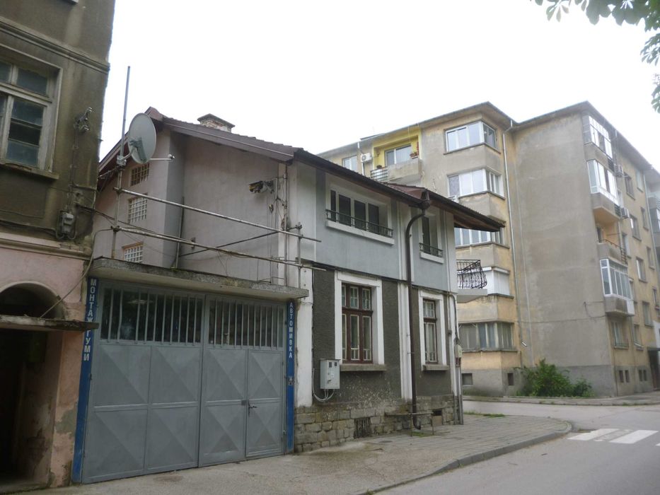 Продава се Къща в Габрово, Център - 273 кв.м за 673 €/кв.м - Снимка #13