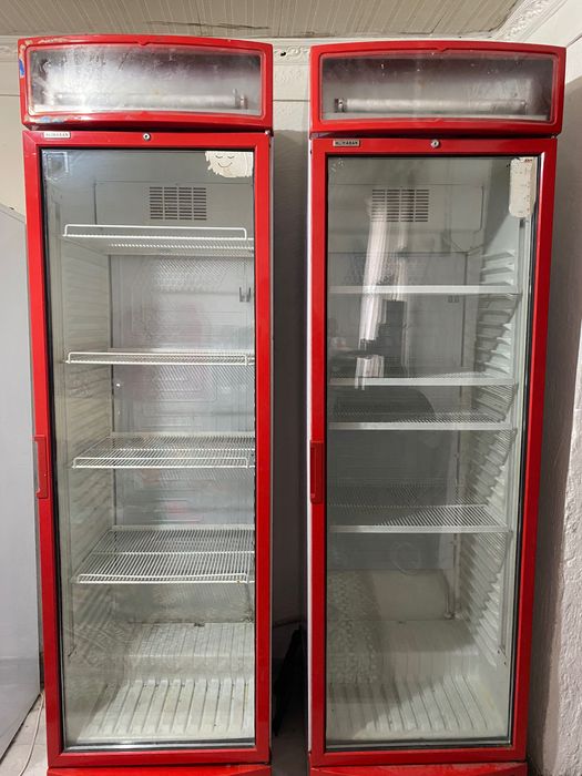 Ветринный холодильник