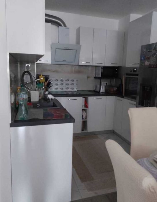 Продава се Тристаен апартамент в Бургас, Меден рудник - зона А - 85 кв.м за 1424 €/кв.м - Снимка #2