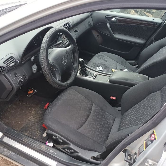 Dezmembrari  Mercedes-Benz C-CLASS (W203)  2000  > 2007 C 200 Kompres