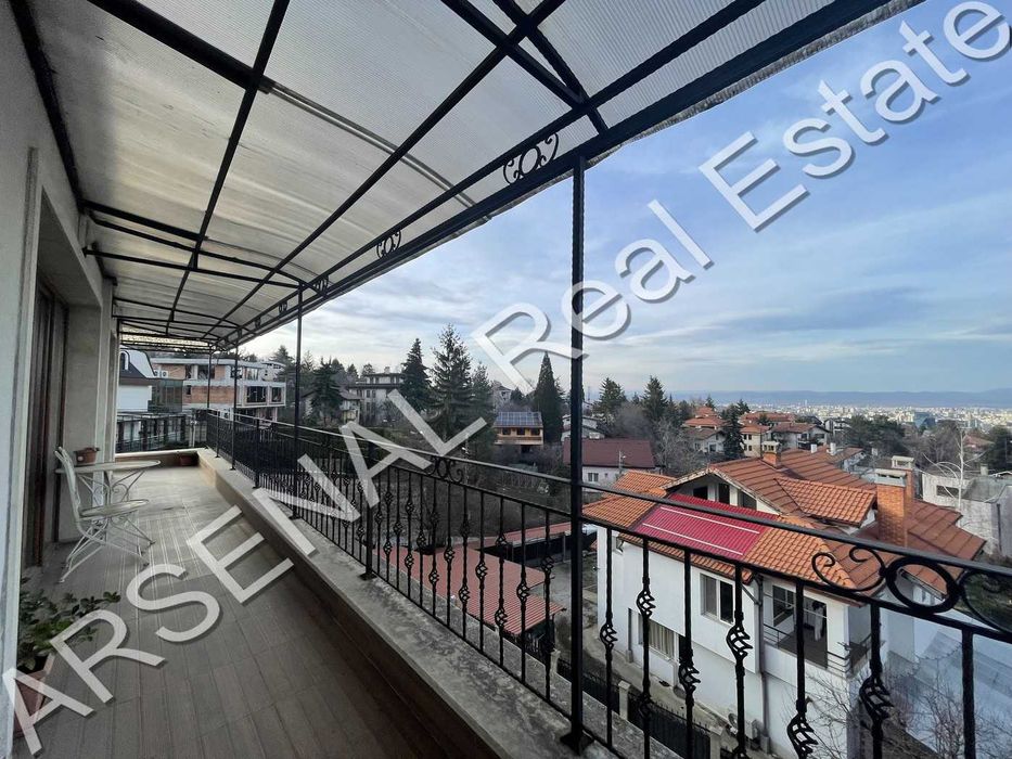 Дава се под наем Четиристаен апартамент в София, в.з. Киноцентъра - 170 кв.м за 1000 € - Снимка #11