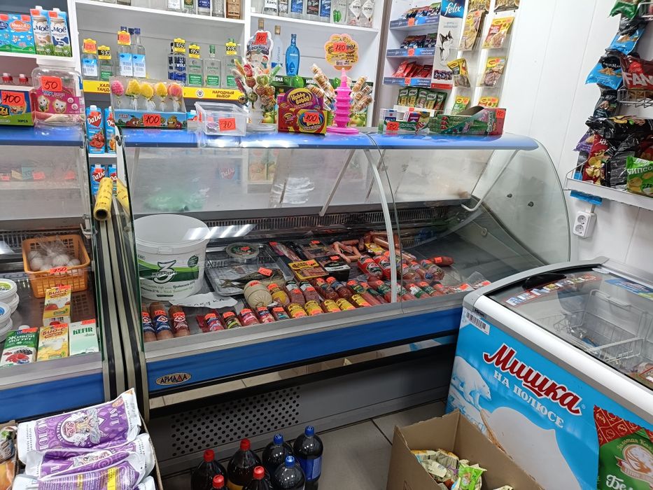Холодильная витрина