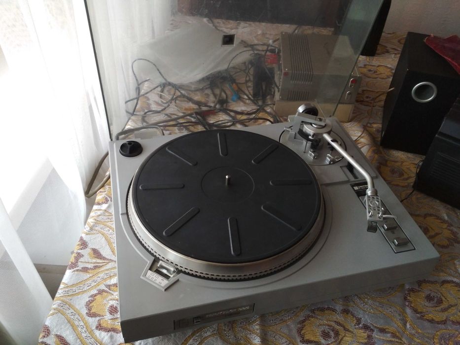 проигрыватель Арктур -006 +усилитель Панасоник с колонками!