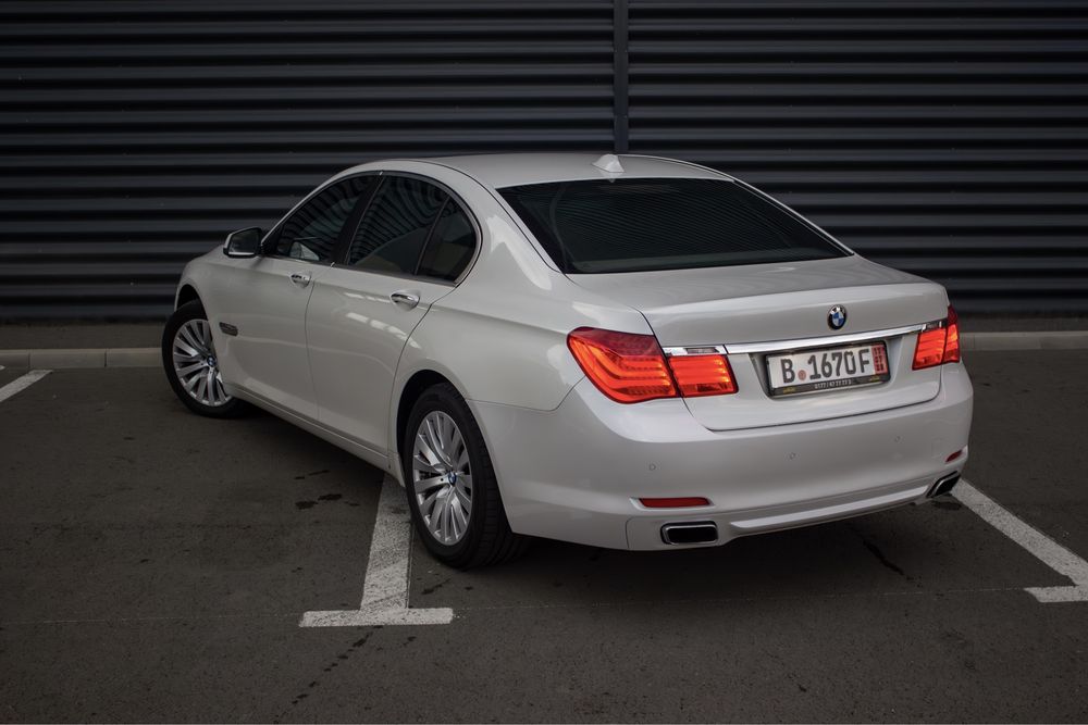 BMW 740XD Seria 7 2010 4 Butoane