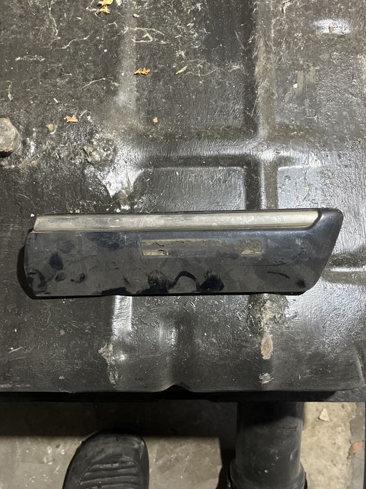 Мерседес до рестайл 210 кузов!