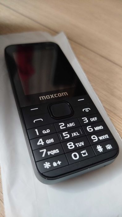 Telefon mobil maxcom MM248