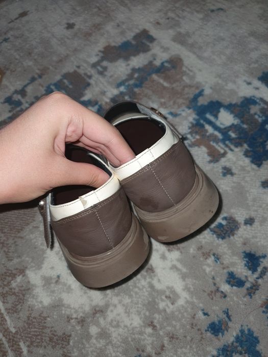 Продам детские стильные туфли