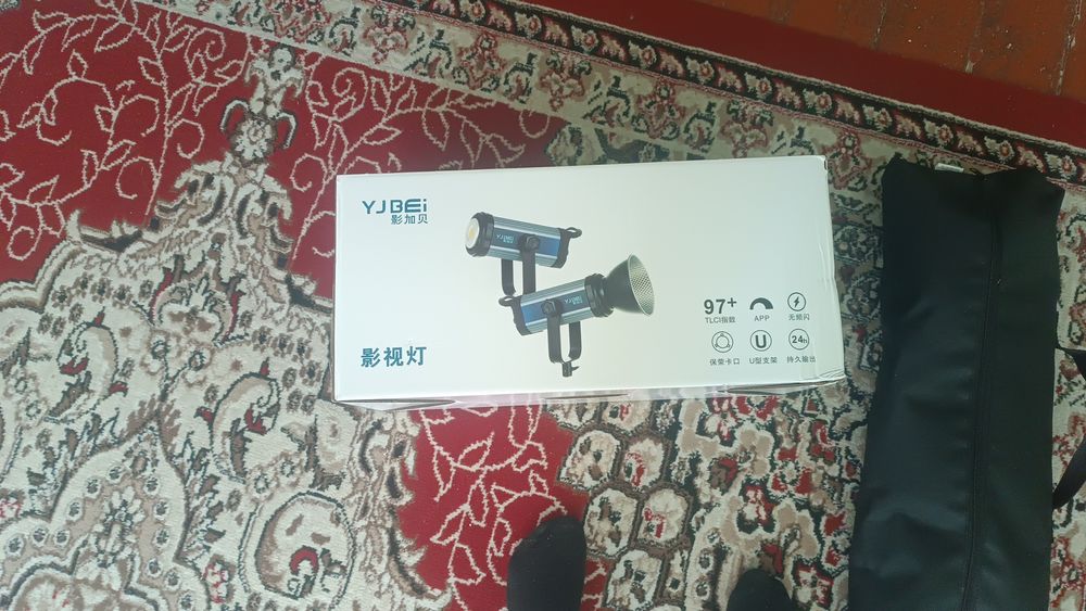 Soft box chiroq sotiladi