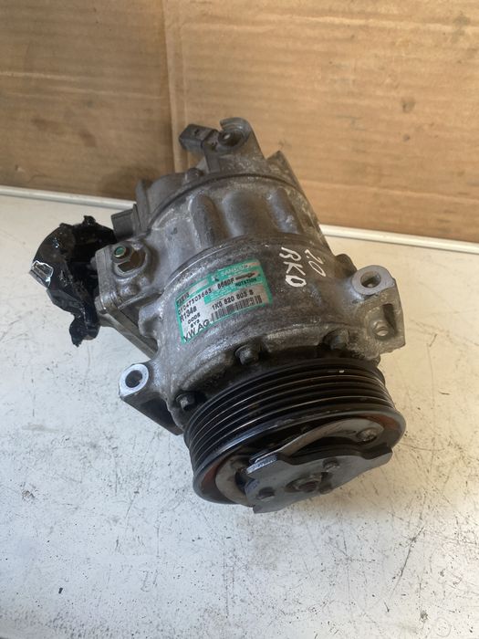 Compresor Aer/Ac/Clima 2.0 TDI BKD Audi/Volkswagen/Skoda/Seat 1K0820803S