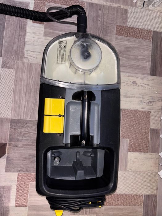 Моющий пылесос в отличном состоянии