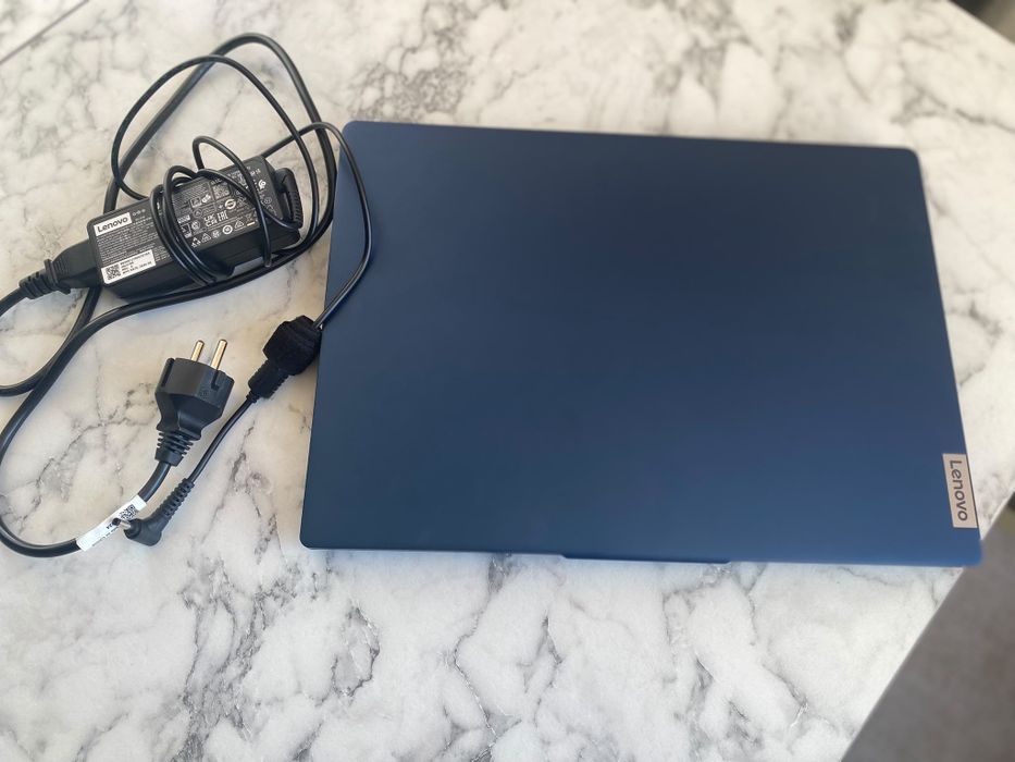 Vand Laptop Lenovo