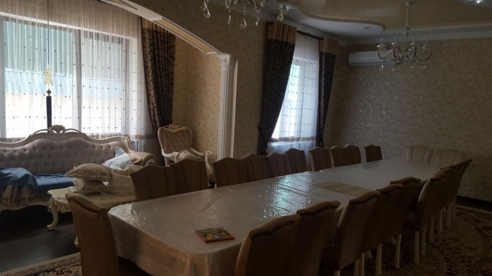 Дом продается, район Самал-2, в конце улицы Казиева, эитный район