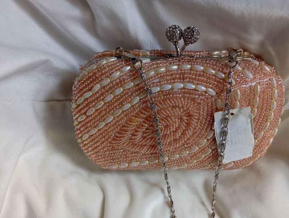 Сумки сумки срочно купите скорее почти даром