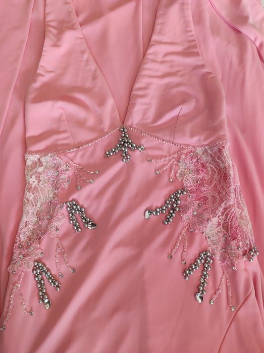 Ръчно изработена рокля по поръчка !