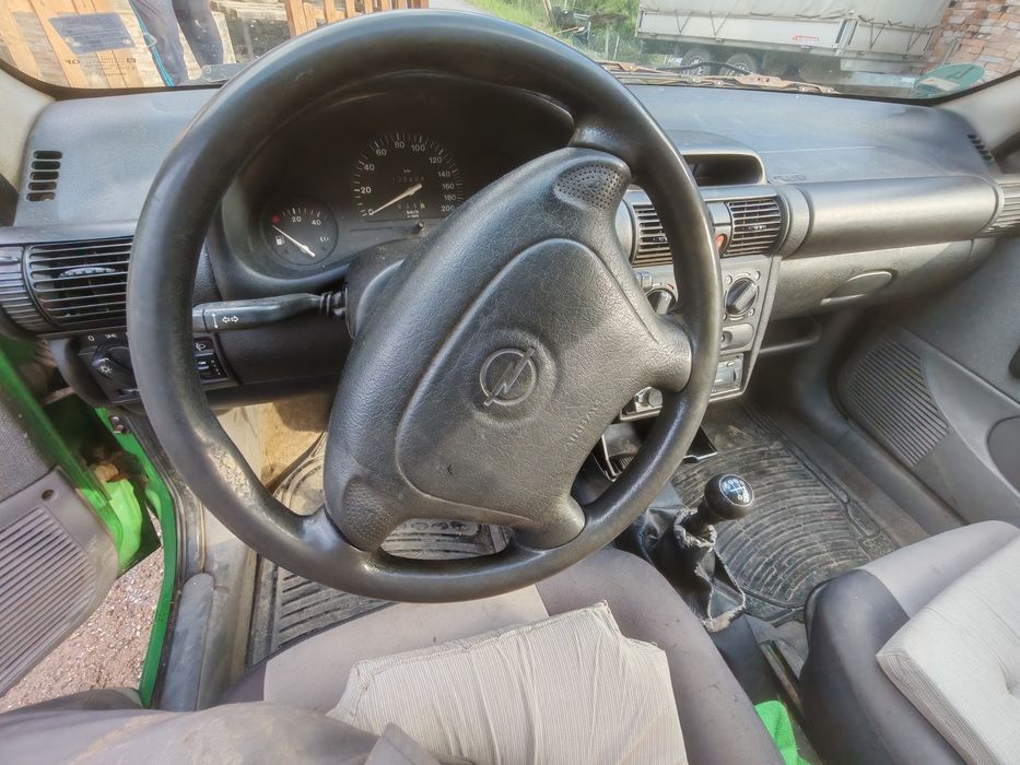 OPEL Corsa  1000