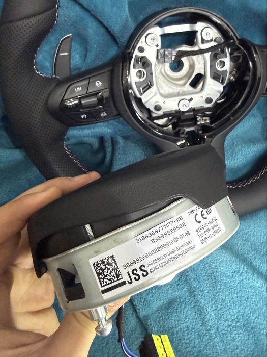 Volan BMW M Tesit nou cu padele si piele