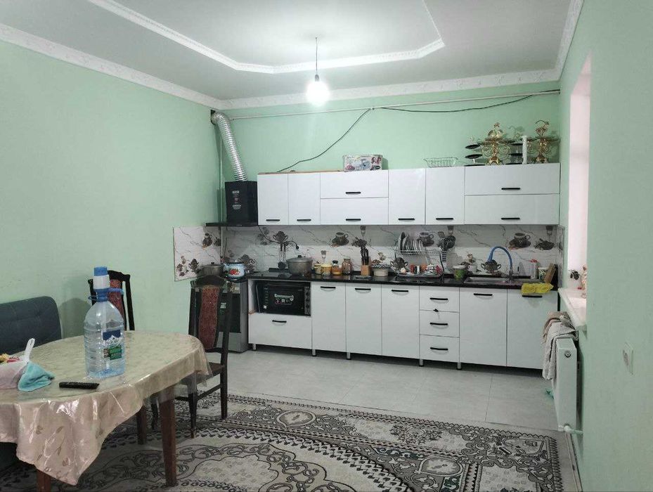 Продаётся участок 4,3 сотки, с домом 5 комнат.