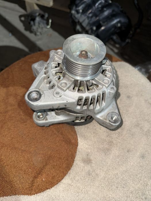 Генератор Тойота 2AZ-FE 2.4 Тойота