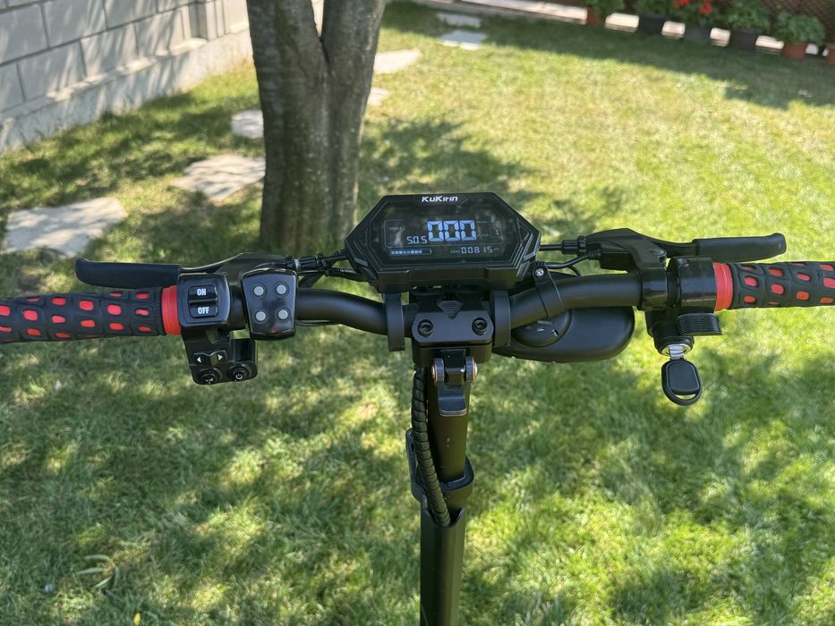 Продавам тротинетка kukirin g2 max