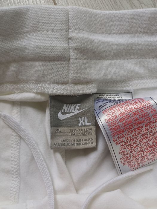 Къси панталонки Nike