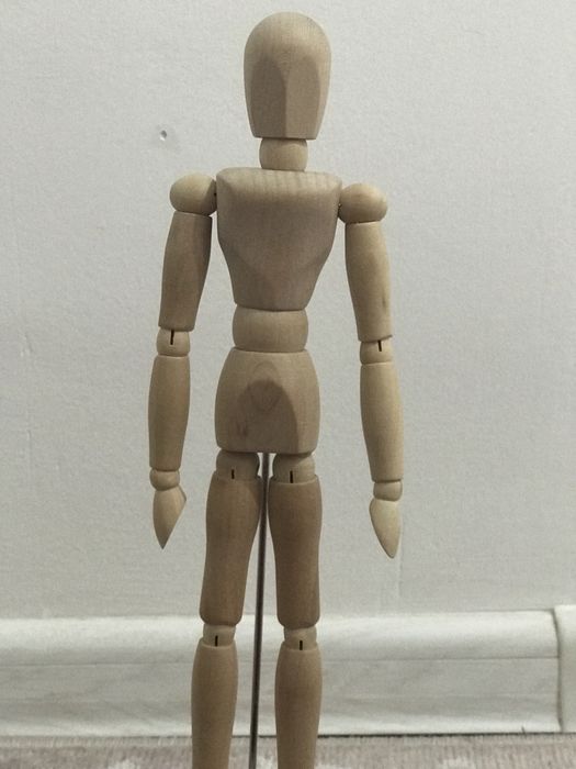 Деревянная фигурка