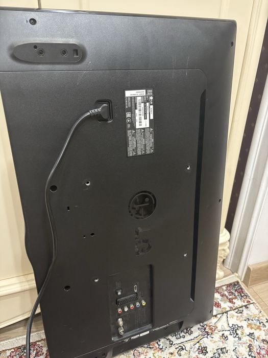 Телевизор LG 32LB561V