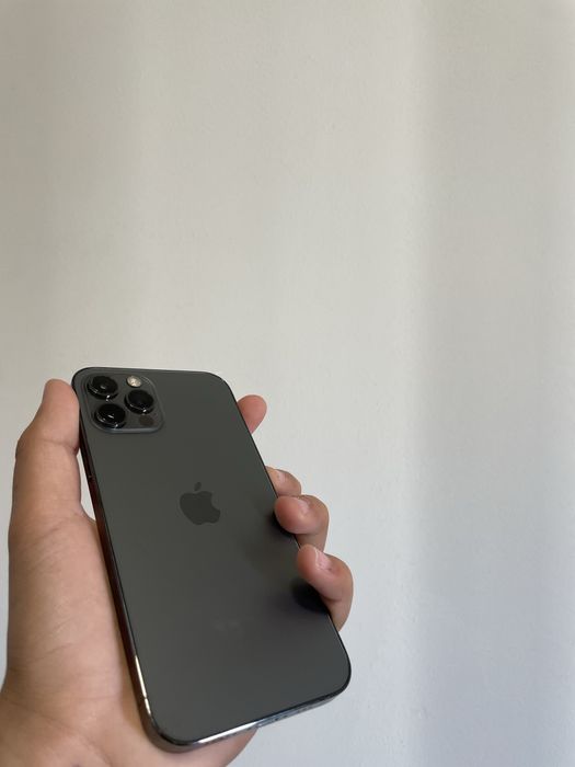 Продам Iphone 12pro