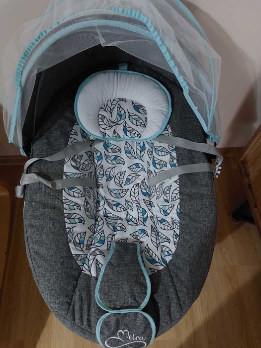 Бебешка люлка с музика