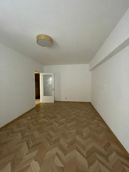 Inchiriez garsoniera ultracentrala Ploiesti