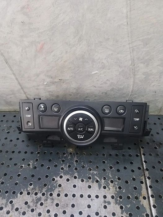 Panou comanda clima ac toyota verso r2 559000f111