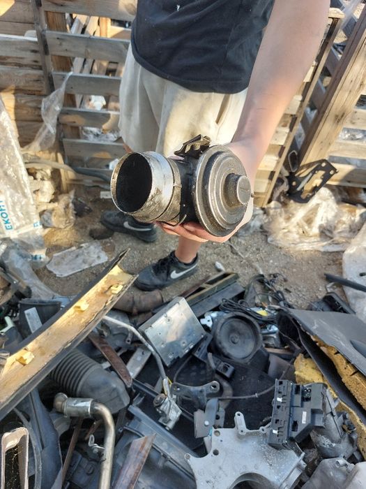 EGR клапан х5 бмв е53 3.0д 218кс bmw x5 3.0d