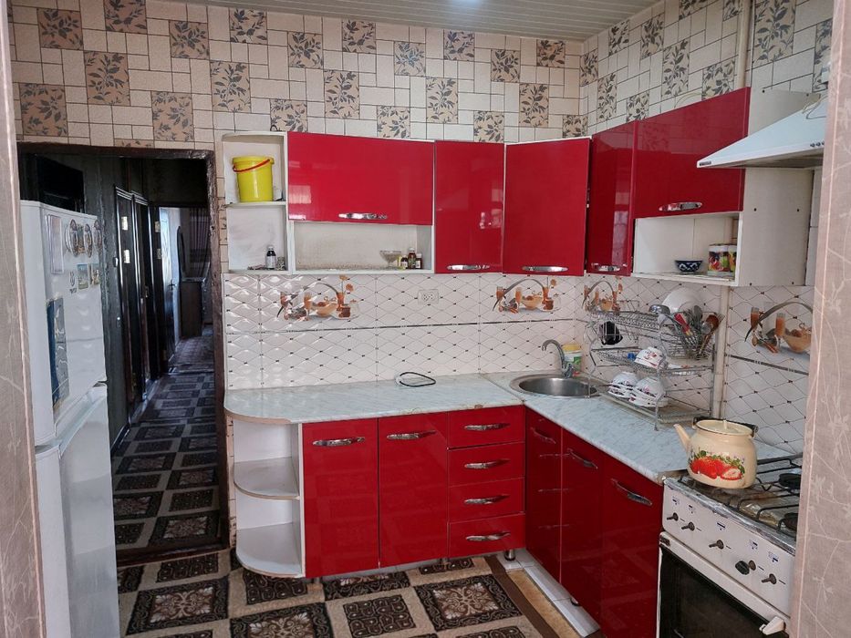 Дом 4  комнатный в массивы