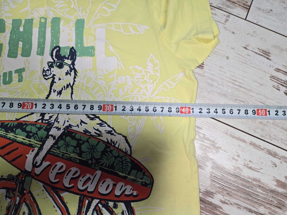 Три пижами  за 10 евро , за момче 146-152см.