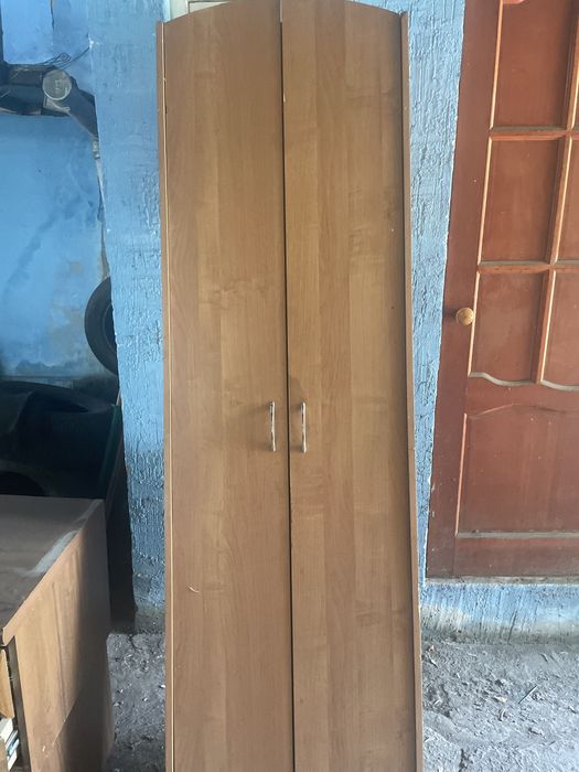 Шкаф для прихожей с тумбочкой
